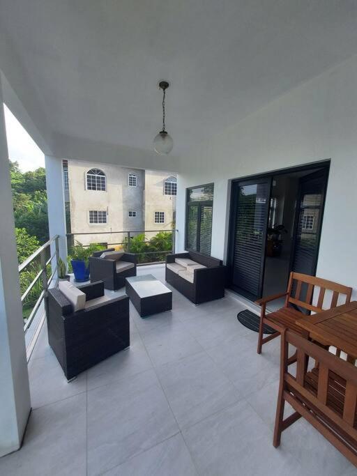 The Willow Apartment โอโชรีโอส ภายนอก รูปภาพ