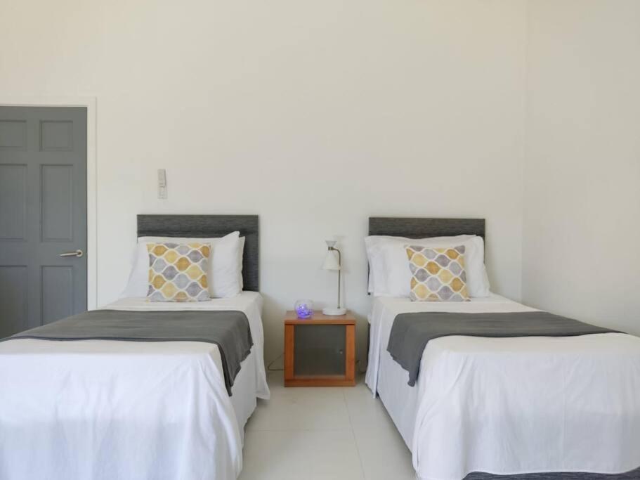 The Willow Apartment โอโชรีโอส ภายนอก รูปภาพ